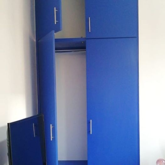 muebles y colchones - Closet en hidrofugo 