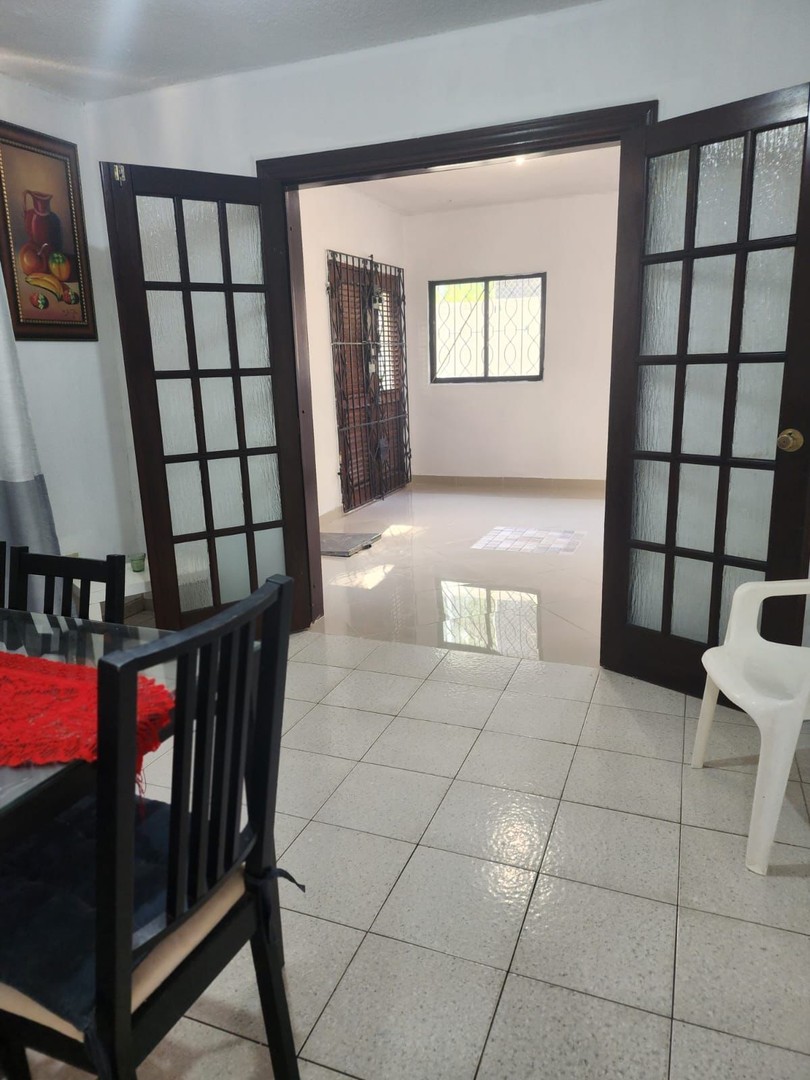 casas - Vendo  en honduras , a pocos mts de la cervecería. 
Casa de 2 niveles con 224 mt 1