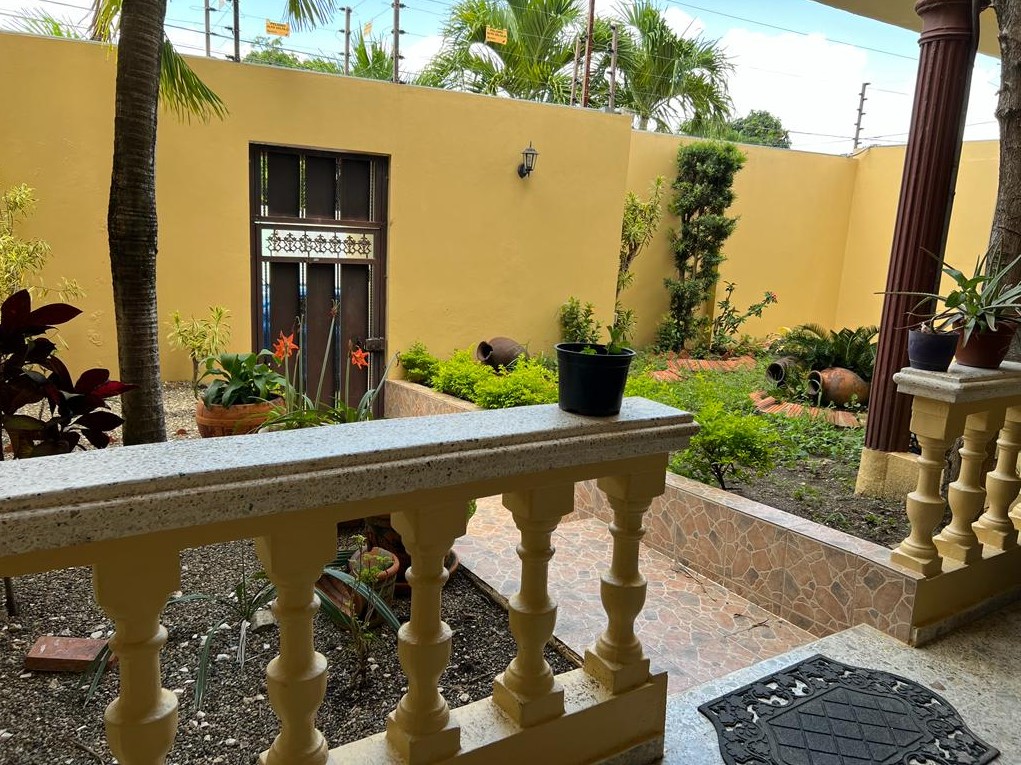 casas - Casa de Venta Cerro Alto 6