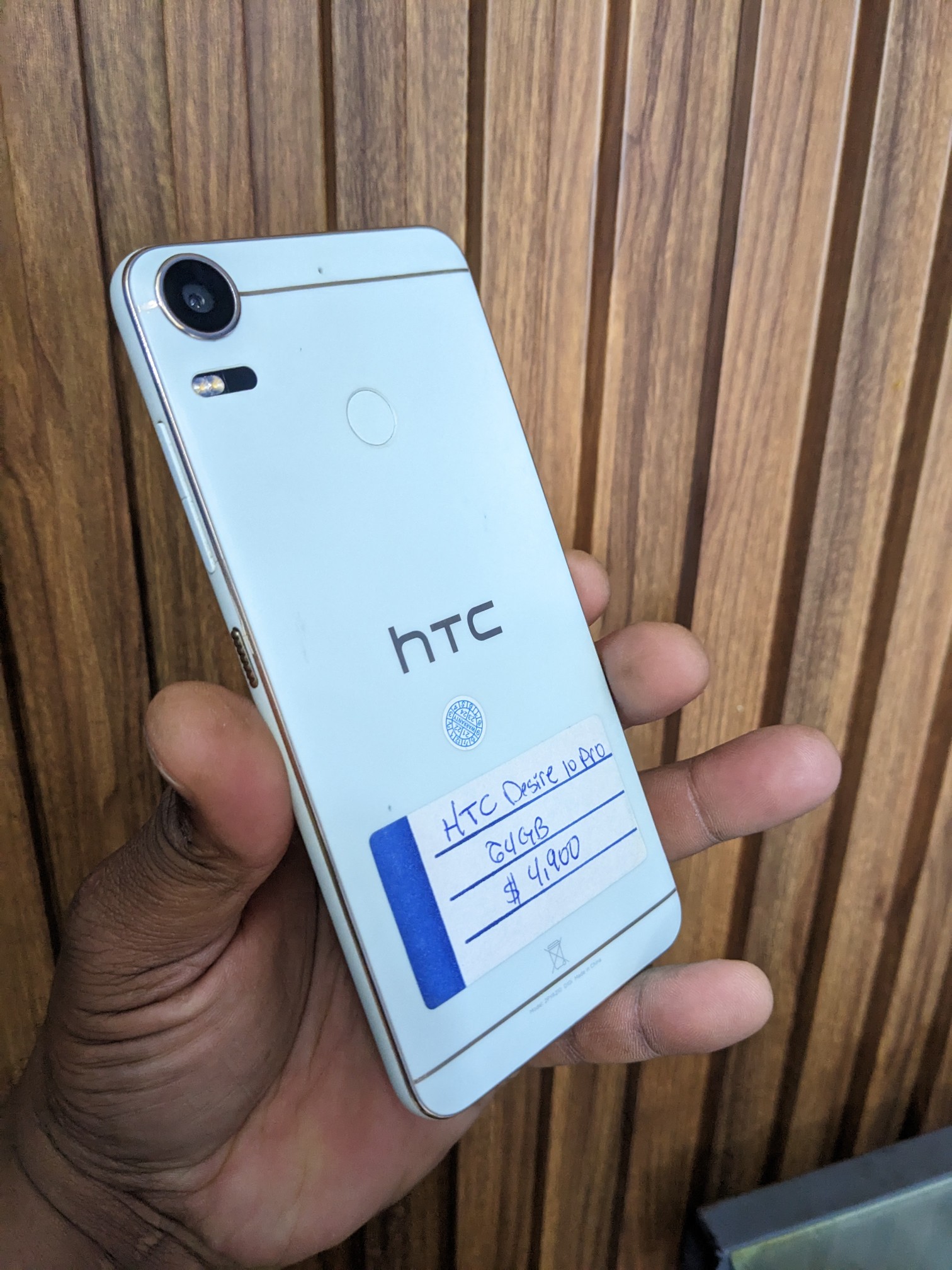 celulares y tabletas - HTC DESIRÉ PLUS DUal SIM 4