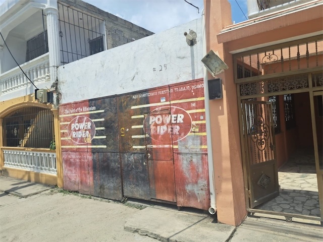 casas - Venta de 2 casas en 1 en la autopista de san Isidro Savica próximo a price mart 