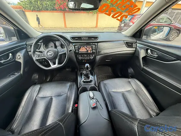 jeepetas y camionetas - Nissan Rogue SL 2020 3
