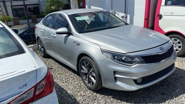 carros -  K5 2018 GRISDESDE:$700,000-Automático 0
