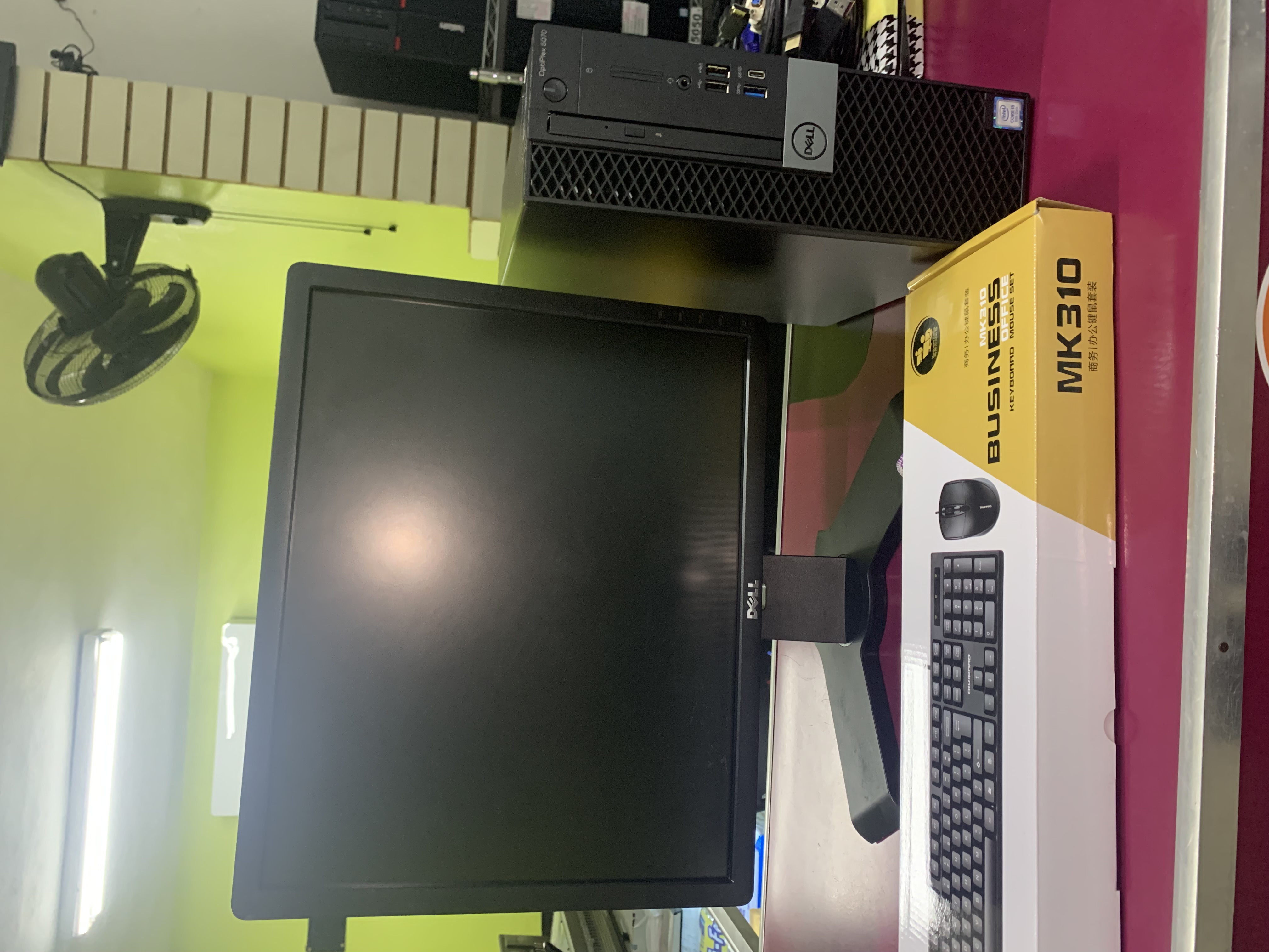 computadoras y laptops - Combo Dell 5040+Monitor Dell 17 pulgada