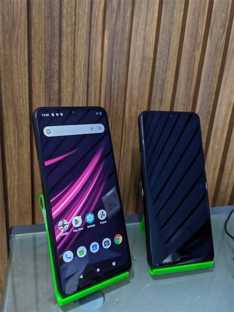 celulares y tabletas - Revvel plus 5+ 0