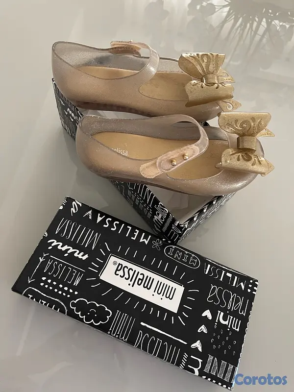 ropa y zapatos - zapatilla Mini Melissa 5