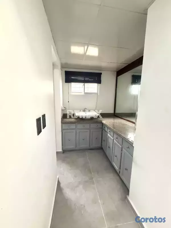 apartamentos - Apartamento en Alquiler en Piantini 8