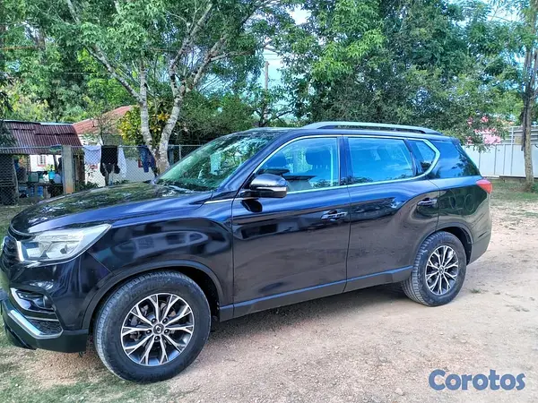 jeepetas y camionetas - rexton 2023 3