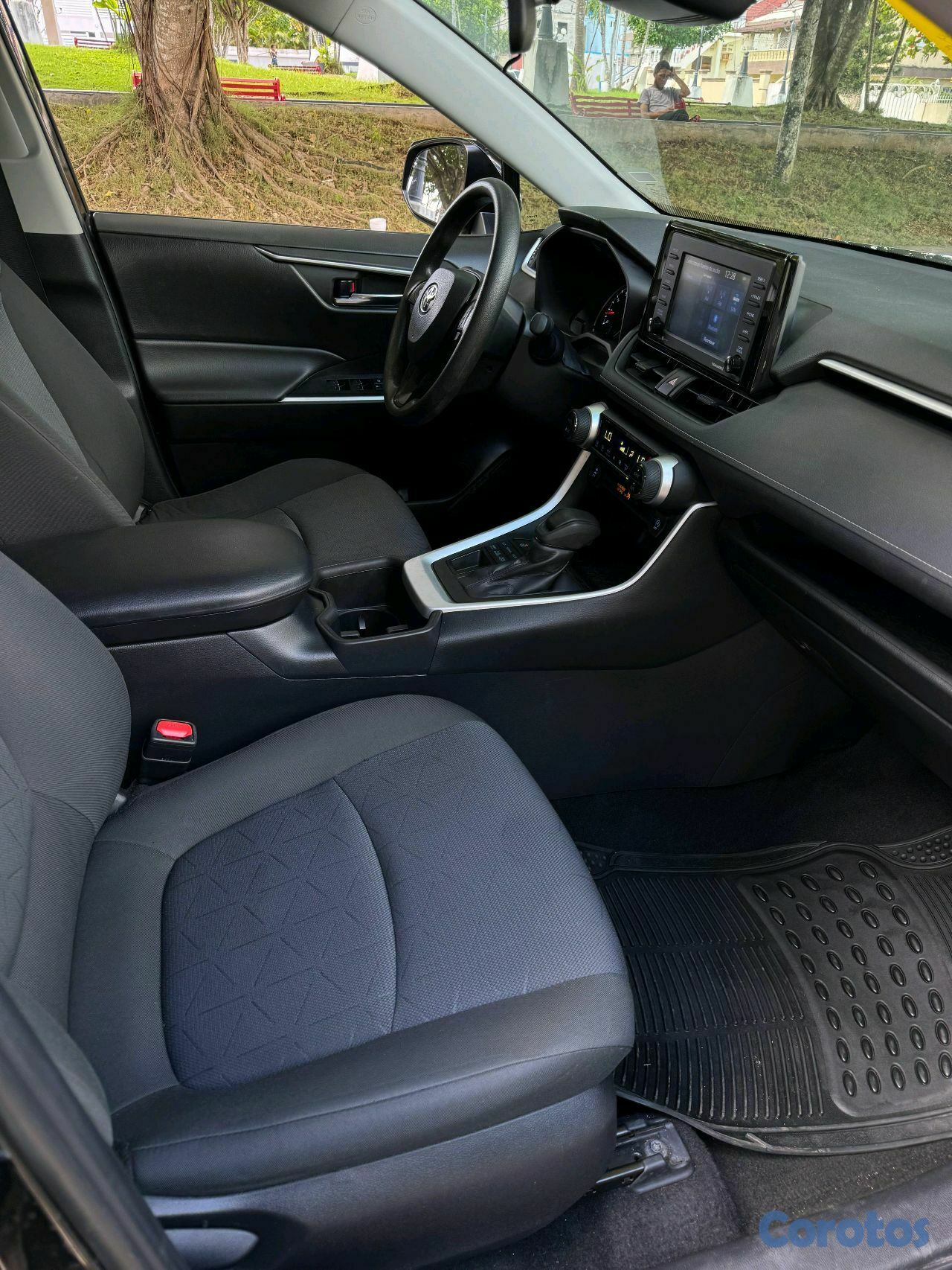 jeepetas y camionetas - Toyota rav4 2022 xle  4