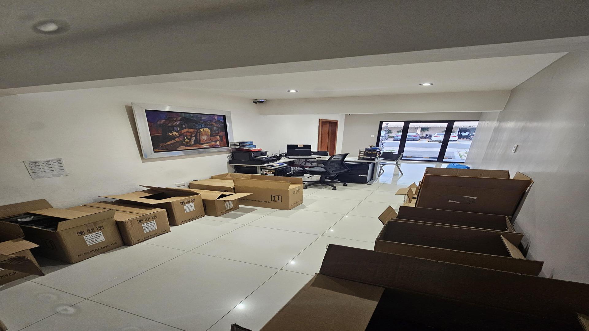 oficinas y locales comerciales - Local comercia o de oficina en Miraflores 0