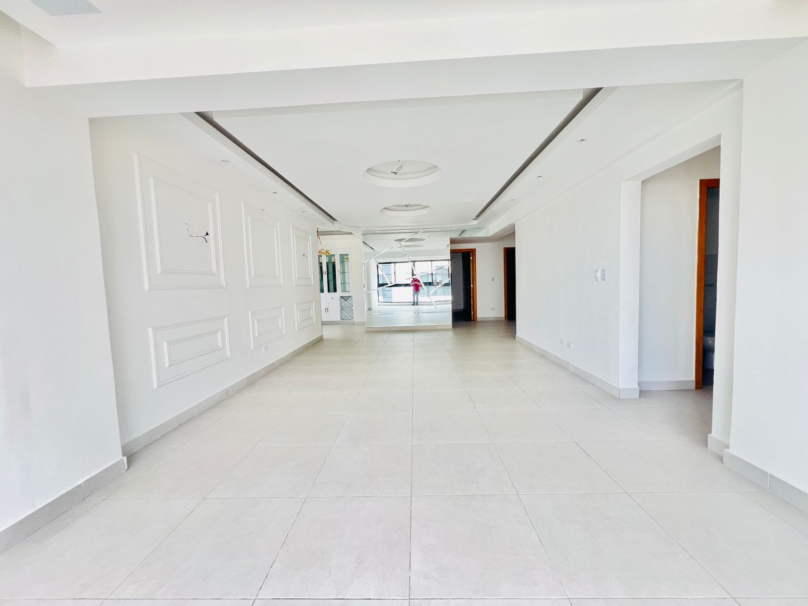 apartamentos - Vendo Ph bella vista tres hab con su baño dos parq