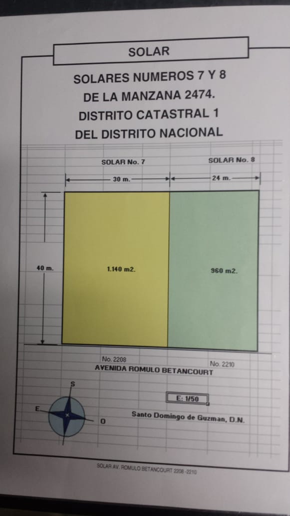solares y terrenos - Solar 2,060 mts Av. Romulo 
 3