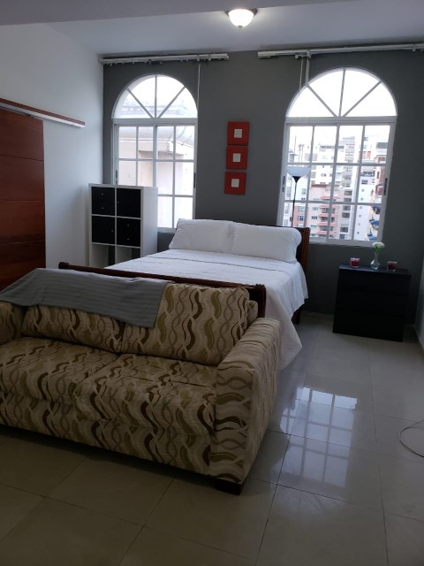 apartamentos - Sin intermediarios 
Rento apartamento con línea blanca en piantini  4
