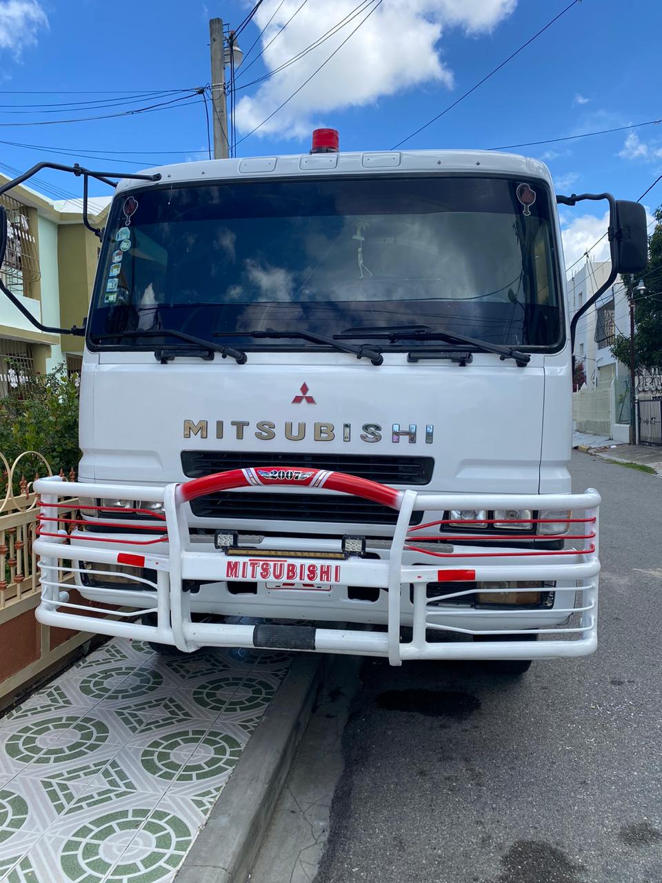 camiones y vehiculos pesados - Camion Mitsubishi