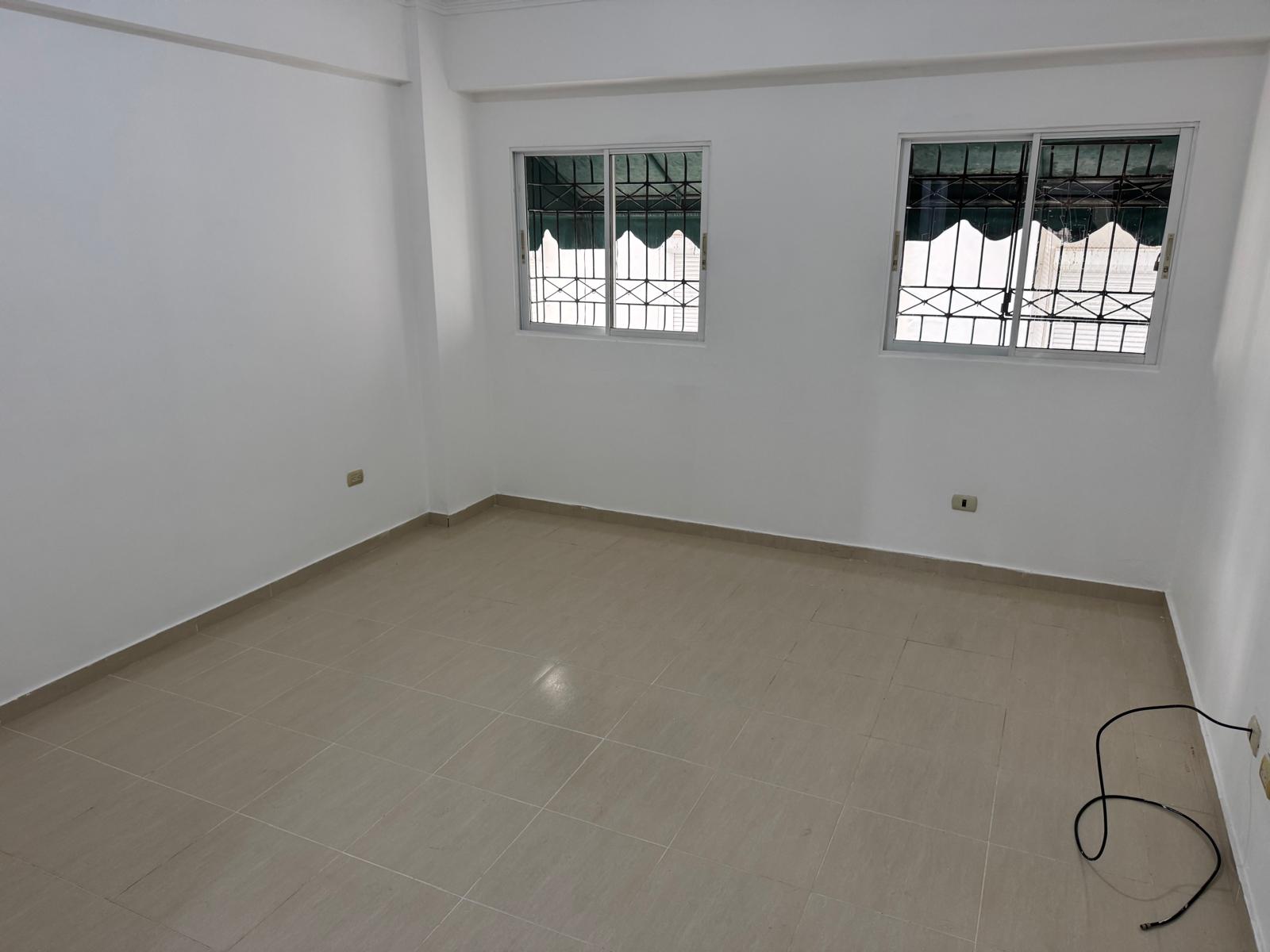 apartamentos - ALQUILO APARTAMNETO EN EVARISTO MORALES 5