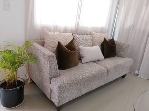 muebles y colchones - Mueble grande precioso, nuevo con cojines, único sofá, aprovéchalo  8
