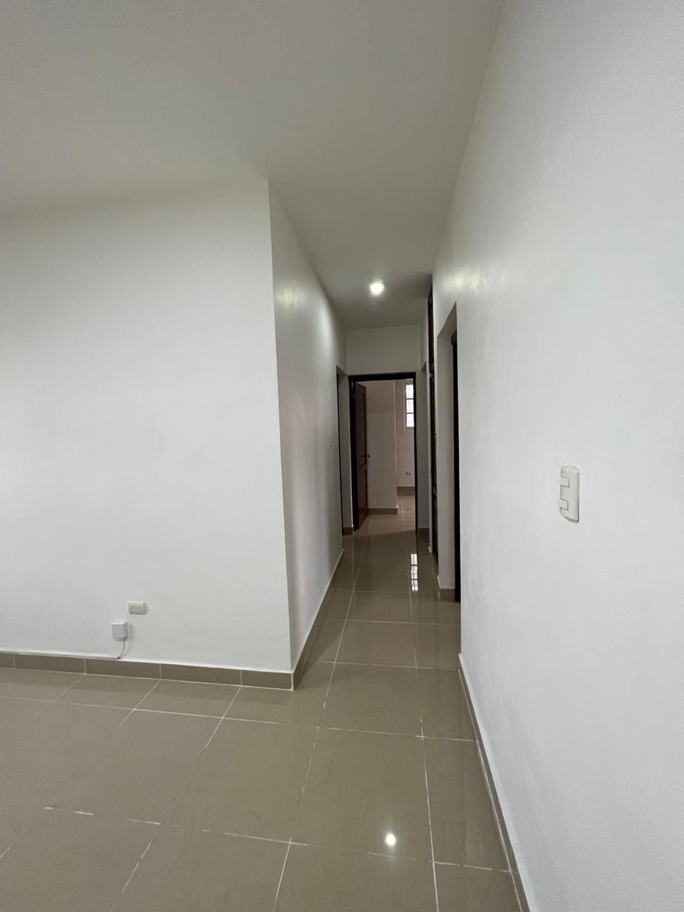 apartamentos - SE ALQUILA APARTAMENTO EN SANTIAGO. 8