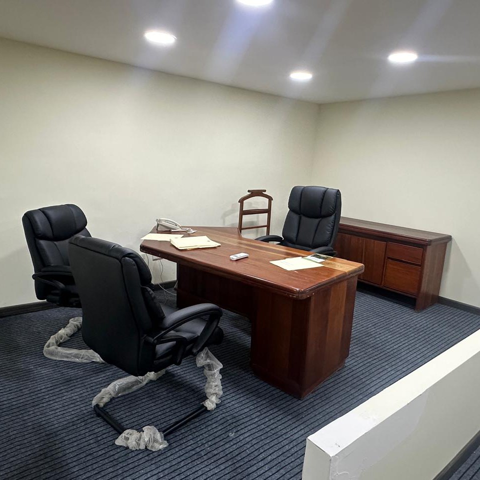 oficinas y locales comerciales - Hermoso local 95mts George Washington 2do nivel 