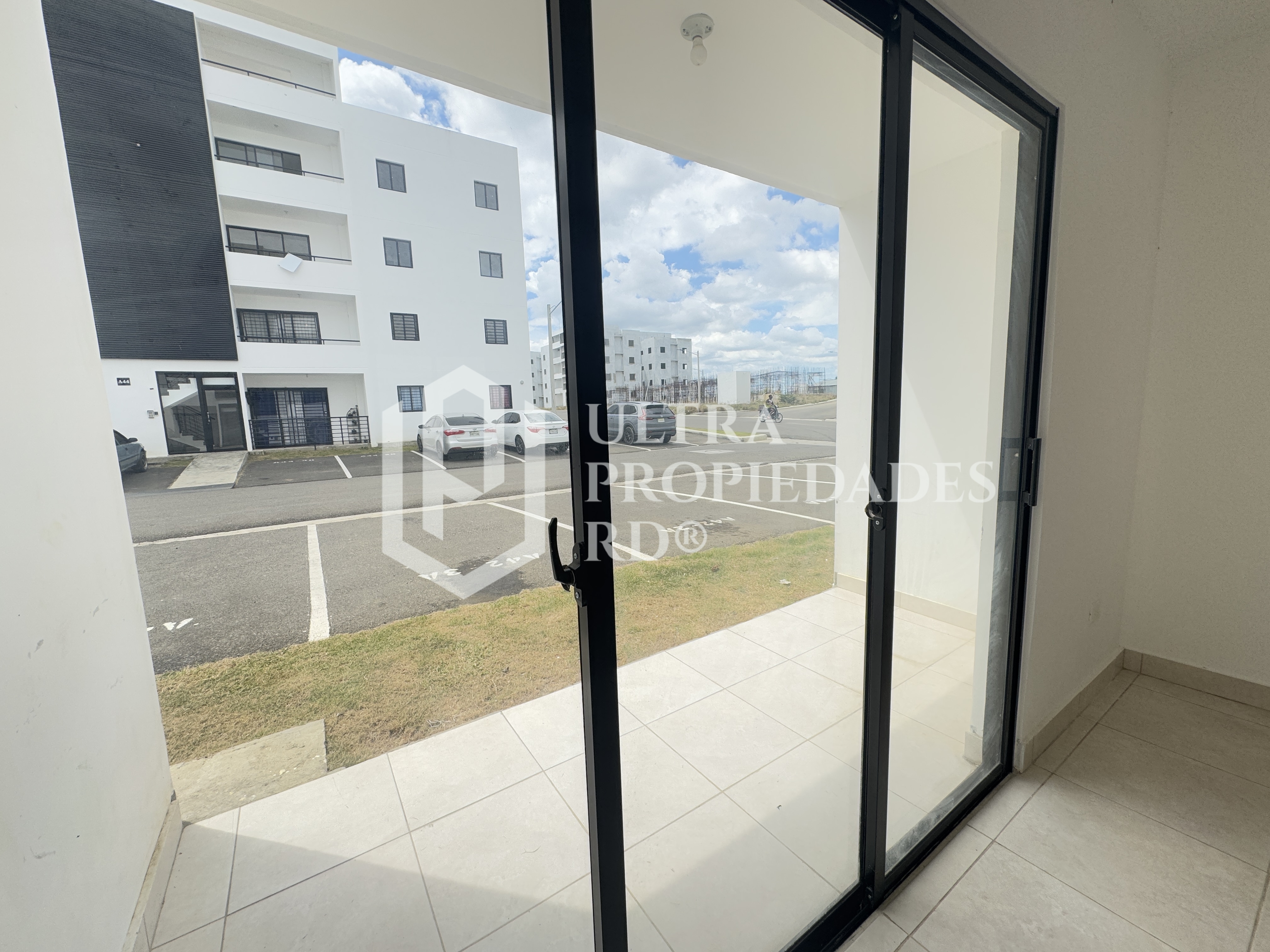 apartamentos - APARTAMENTO EN VENTA PRIMER NIVEL CON PATIO. 5