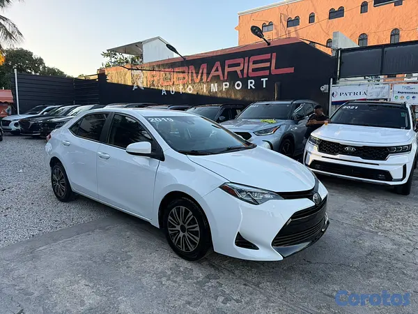 carros - TOYOTA CORROLLA LE 2019 1