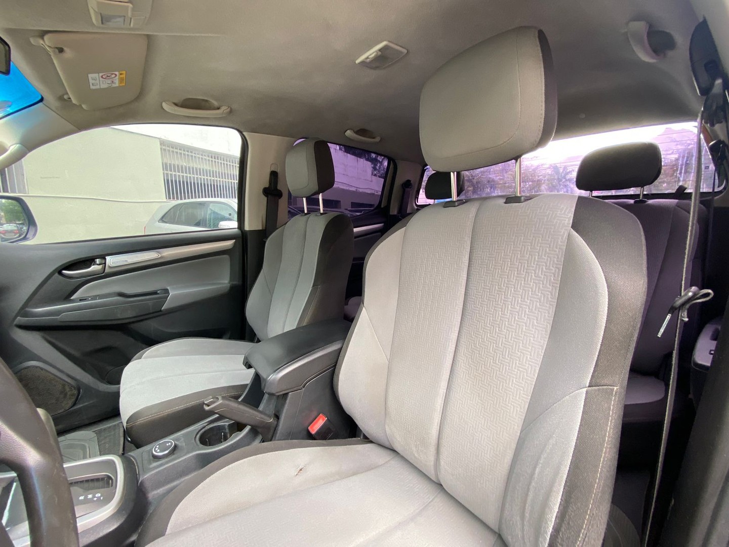 jeepetas y camionetas - Chevrolet Colorado LT 2018
Importada por Santo Domingo Motors 6