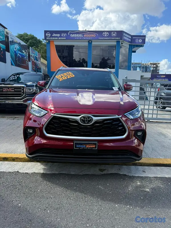 jeepetas y camionetas - Toyota highlander XLE  2020 9