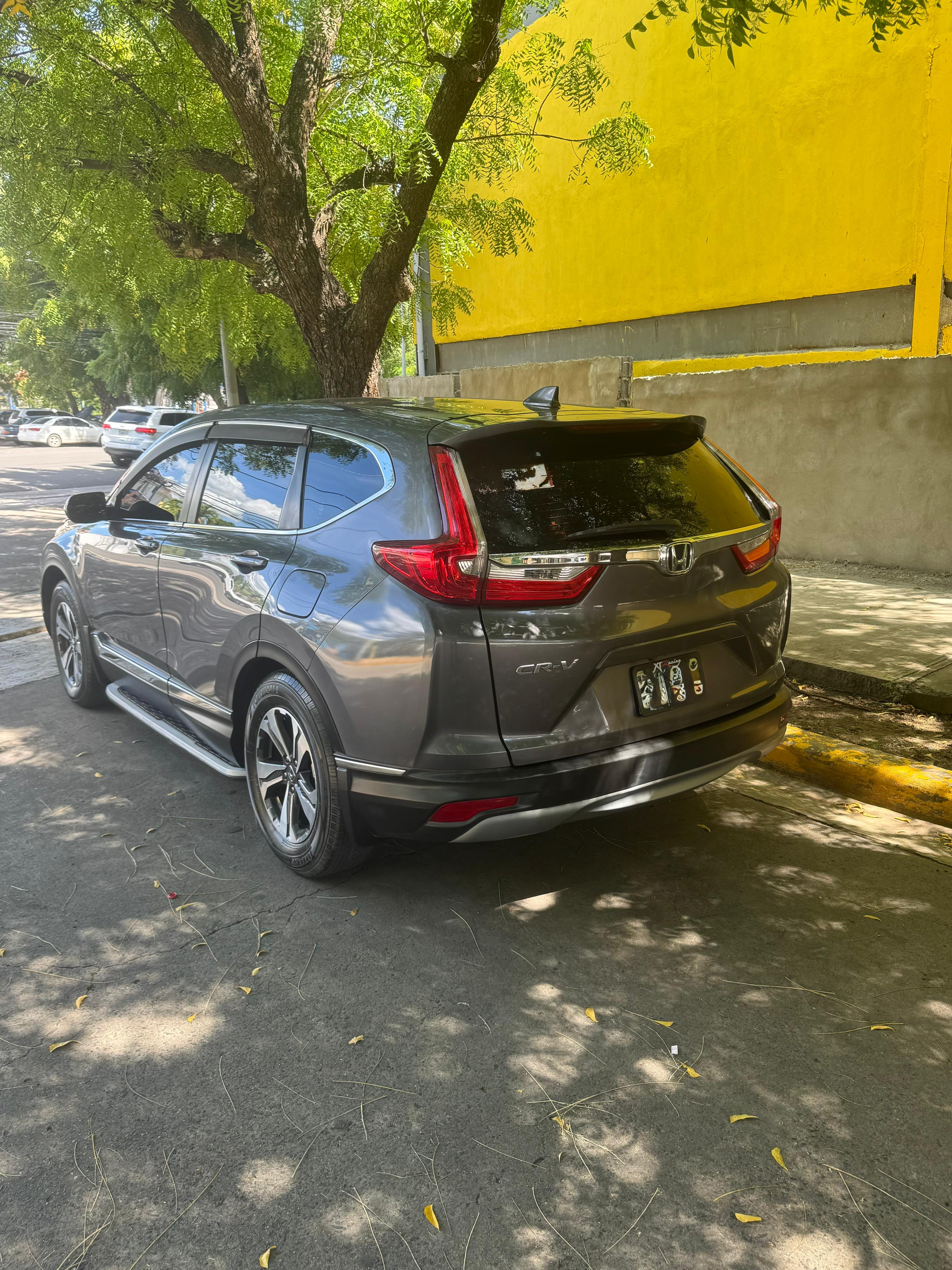 jeepetas y camionetas - Honda crv lx 2018 3