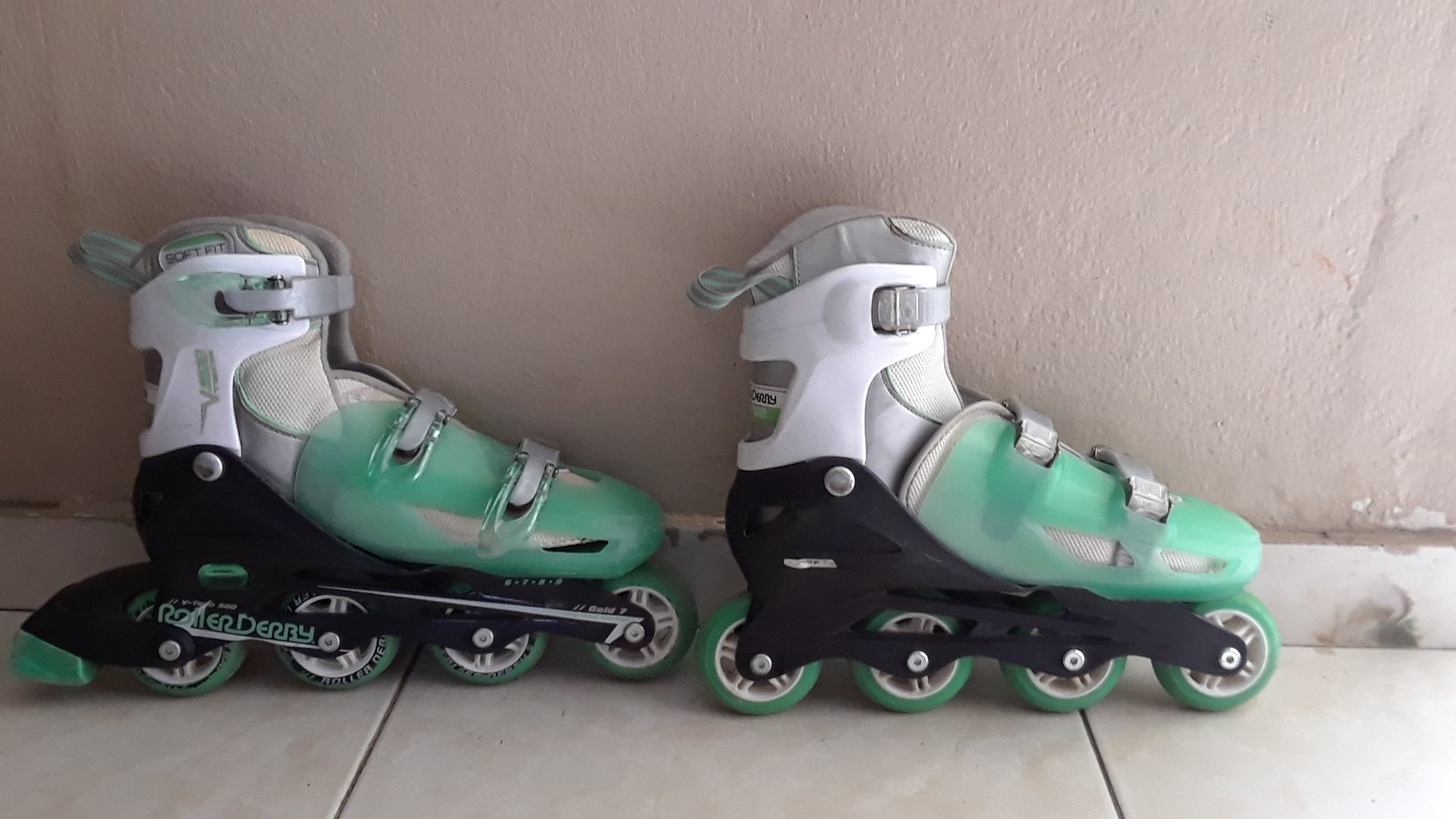 hobby y coleccion - Patines Lineales Roller Derby SoftFit