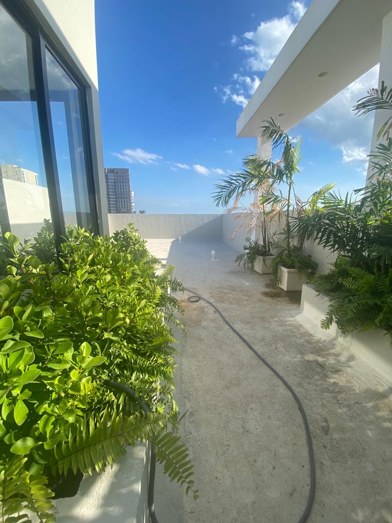apartamentos - Apartamento en Venta
•ZONA UNIVERSITARIA
Piso 6: Bloque C .2 hab. USD180,000 4