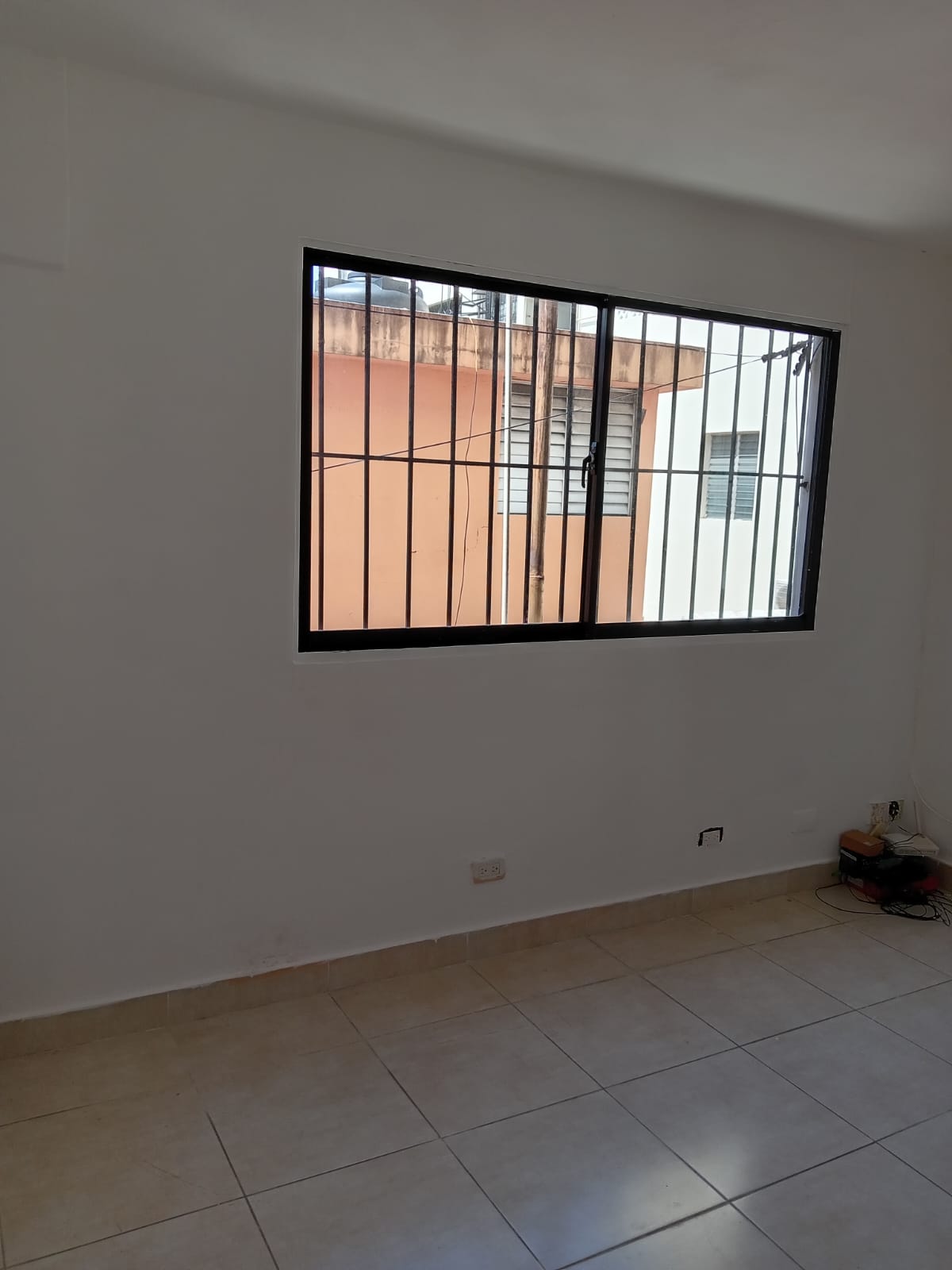 oficinas y locales comerciales - Alquilo local en El Millón  5