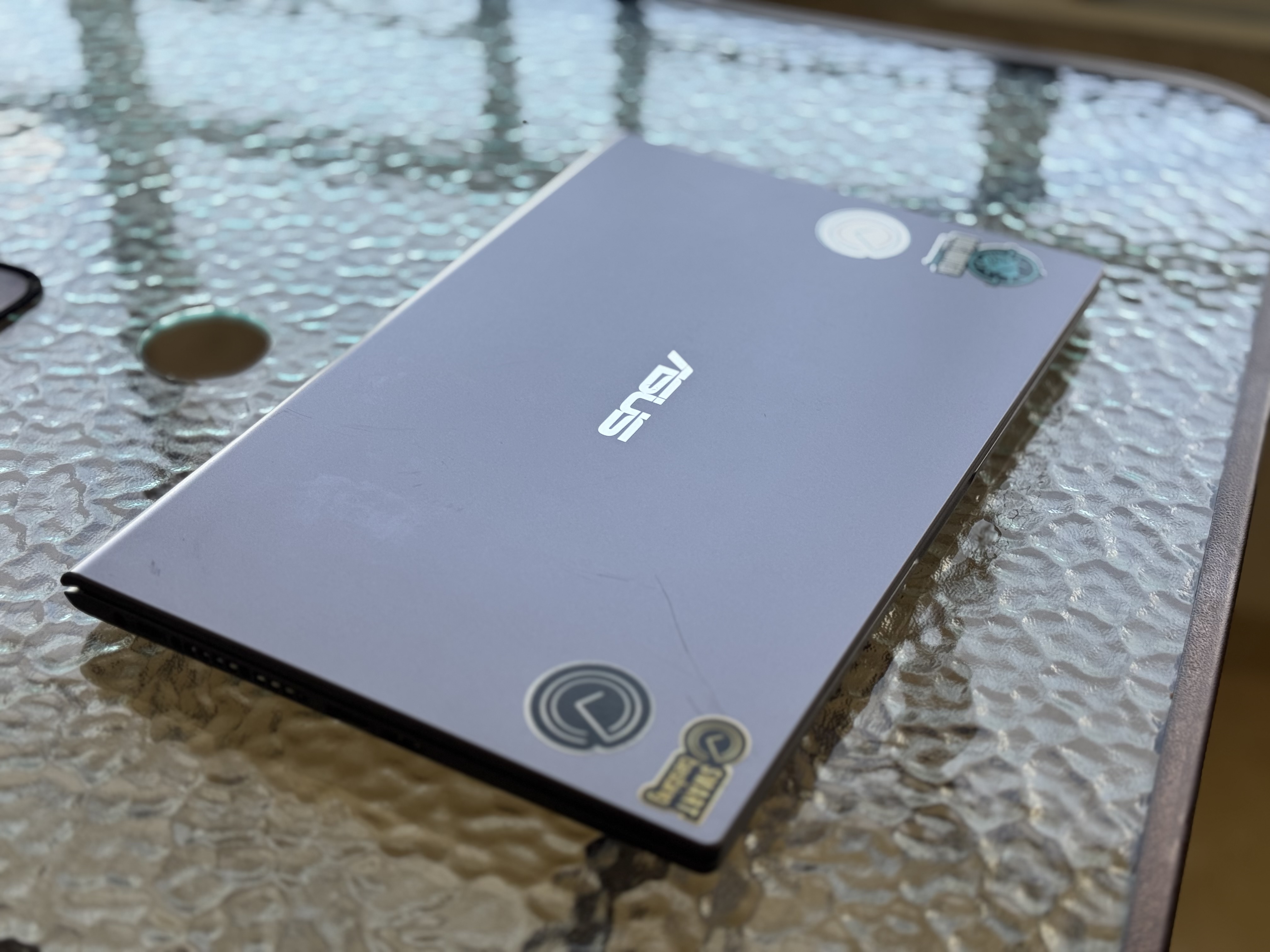 computadoras y laptops - Laptop Asus potente multitarea 12 núcleos 16gb ram 3