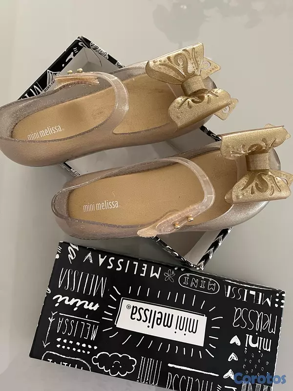 ropa y zapatos - zapatilla Mini Melissa 6