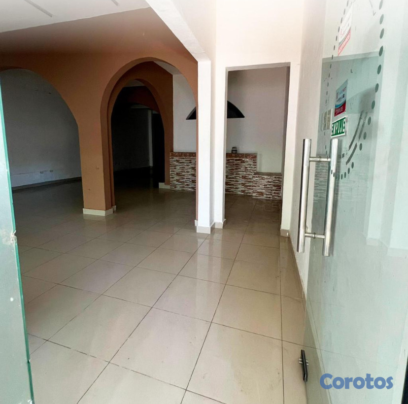 oficinas y locales comerciales - se alquila casa  3