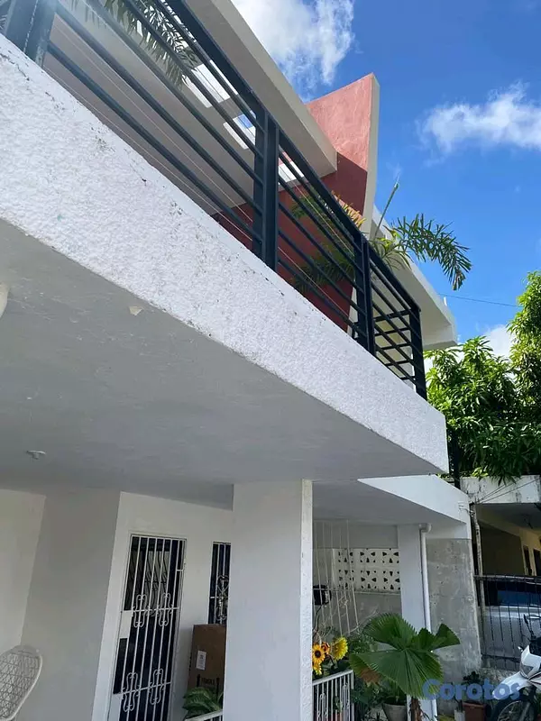 casas - Vendo Casa de 2 niveles en Villa Mella  5