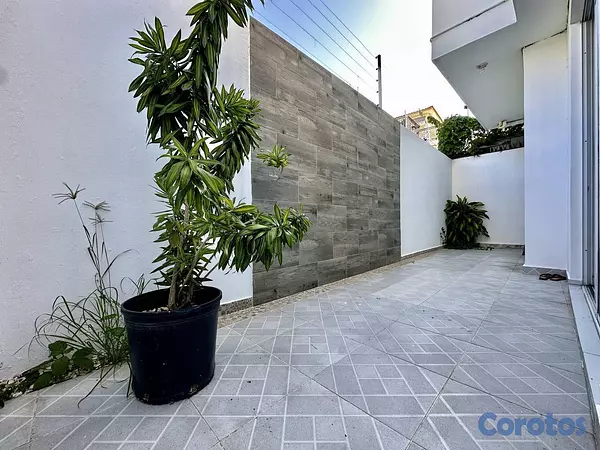 casas - Casa de lujo en Brisa Oriental, Aut. San Isidro. O 7