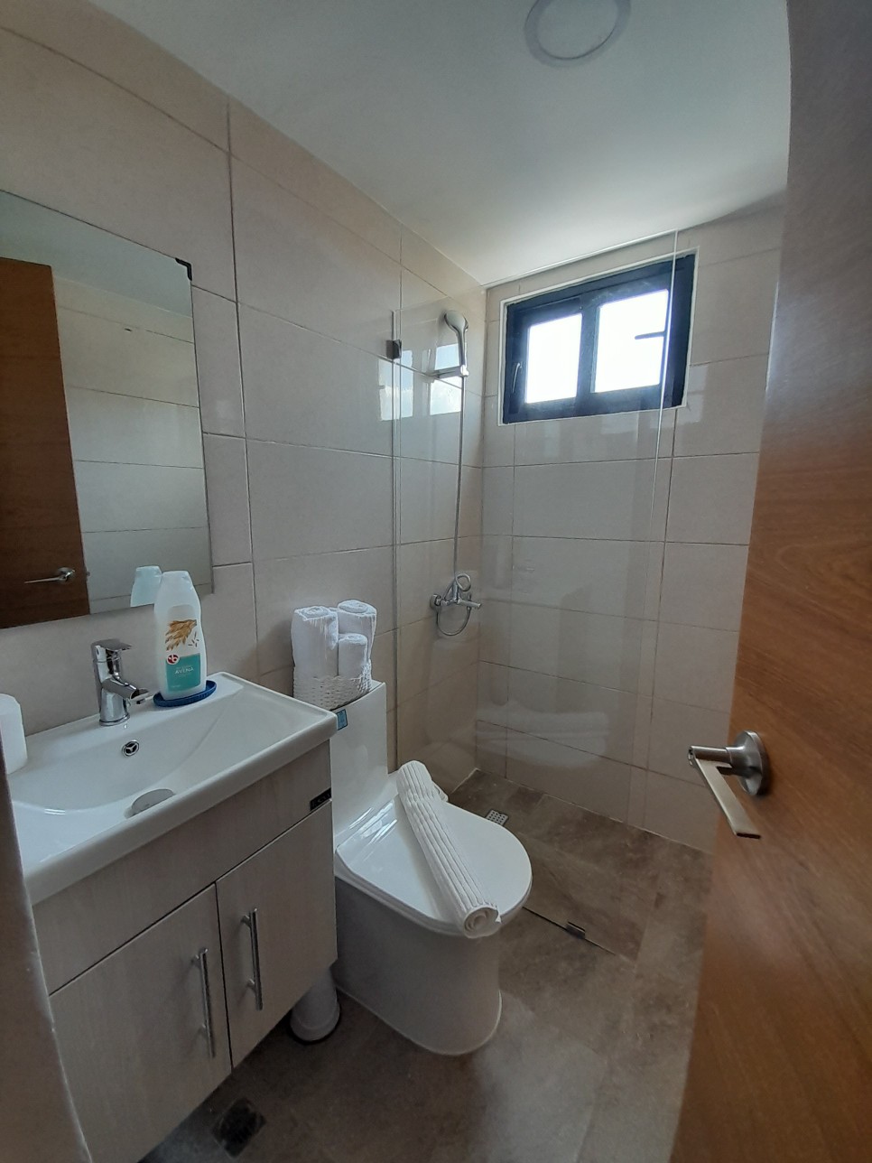 apartamentos - Rento apartamento amueblado moderno en Naco 8