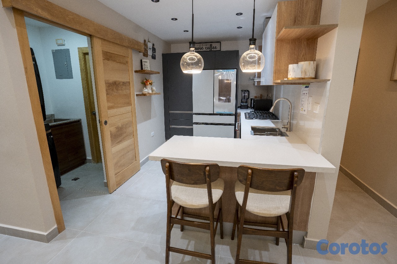 apartamentos - Apto. en alquiler amueblado en Evaristo Morales 4