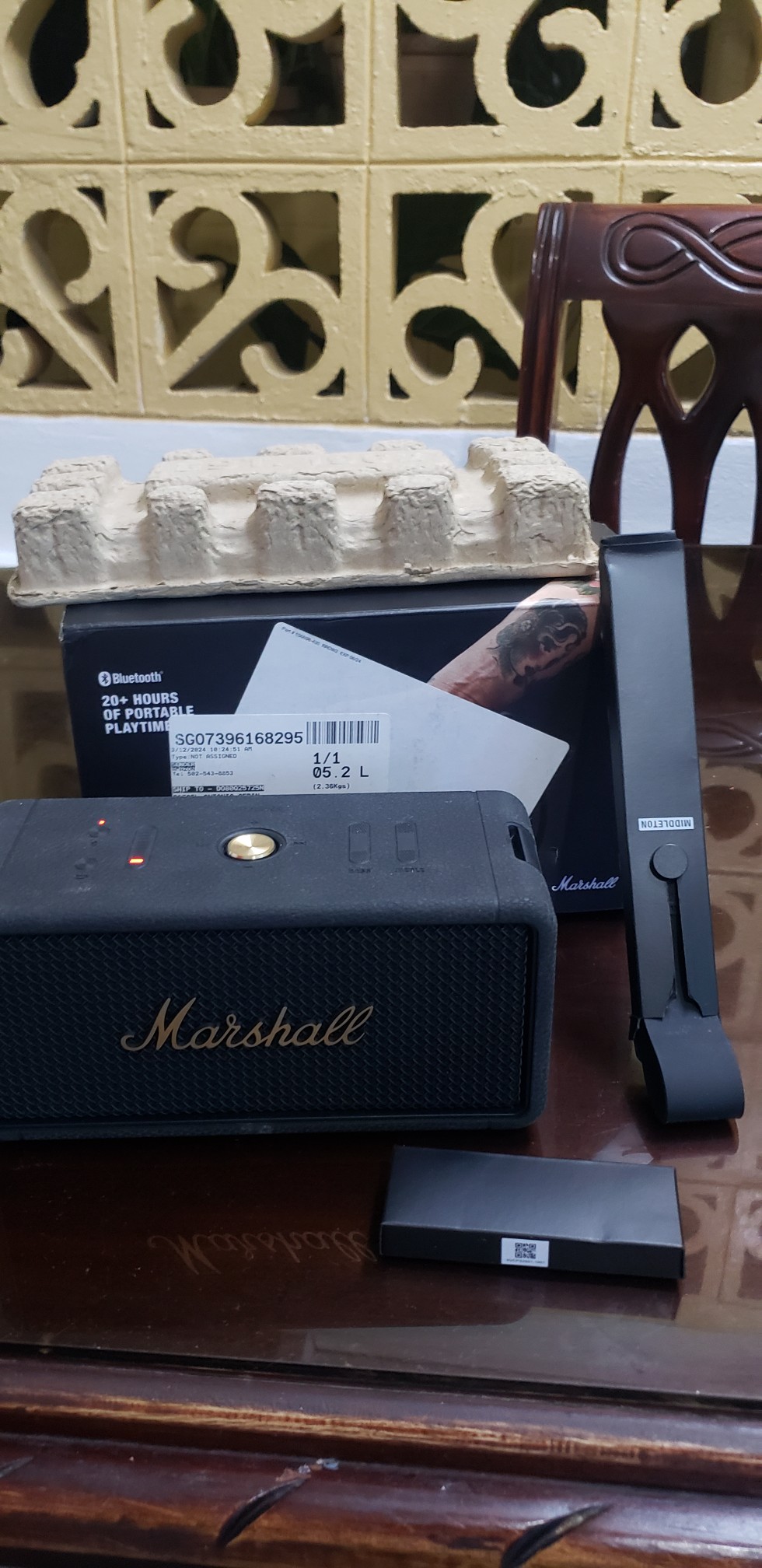 camaras y audio - Vendo hermosa bocina portátil Bluetooth marca Marshall middleton 2