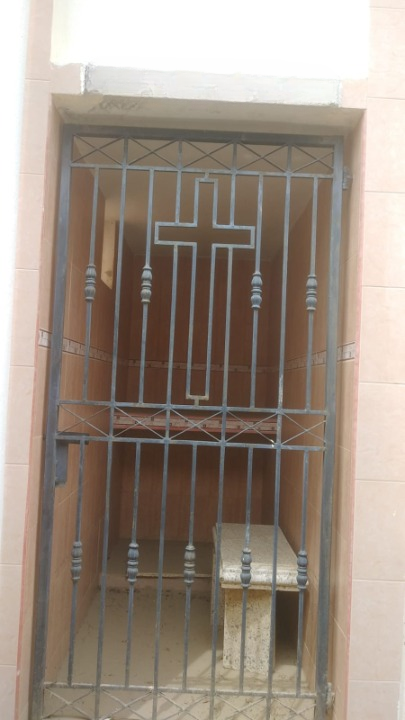 otros inmuebles - Bóveda funeraria familiar con capacidad 7 nichos 1