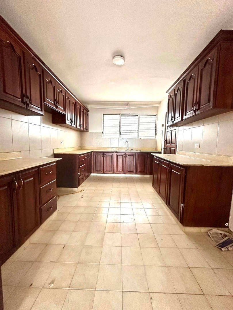 apartamentos - Alquiler de Apartamento Primer piso Residencia o Oficina en Seralles 6