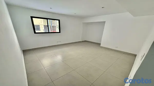 oficinas y locales comerciales - Local Comercial Nuevo en La Julia 4