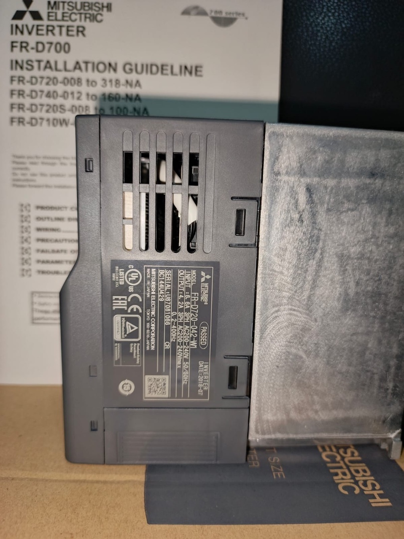 accesorios para electronica - VARIADOR MITSUBISHI DE 1HP A 220V 2