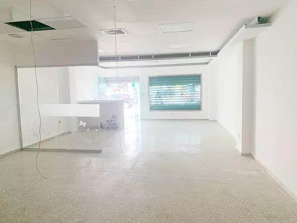 oficinas y locales comerciales - local céntrico en Naco 7