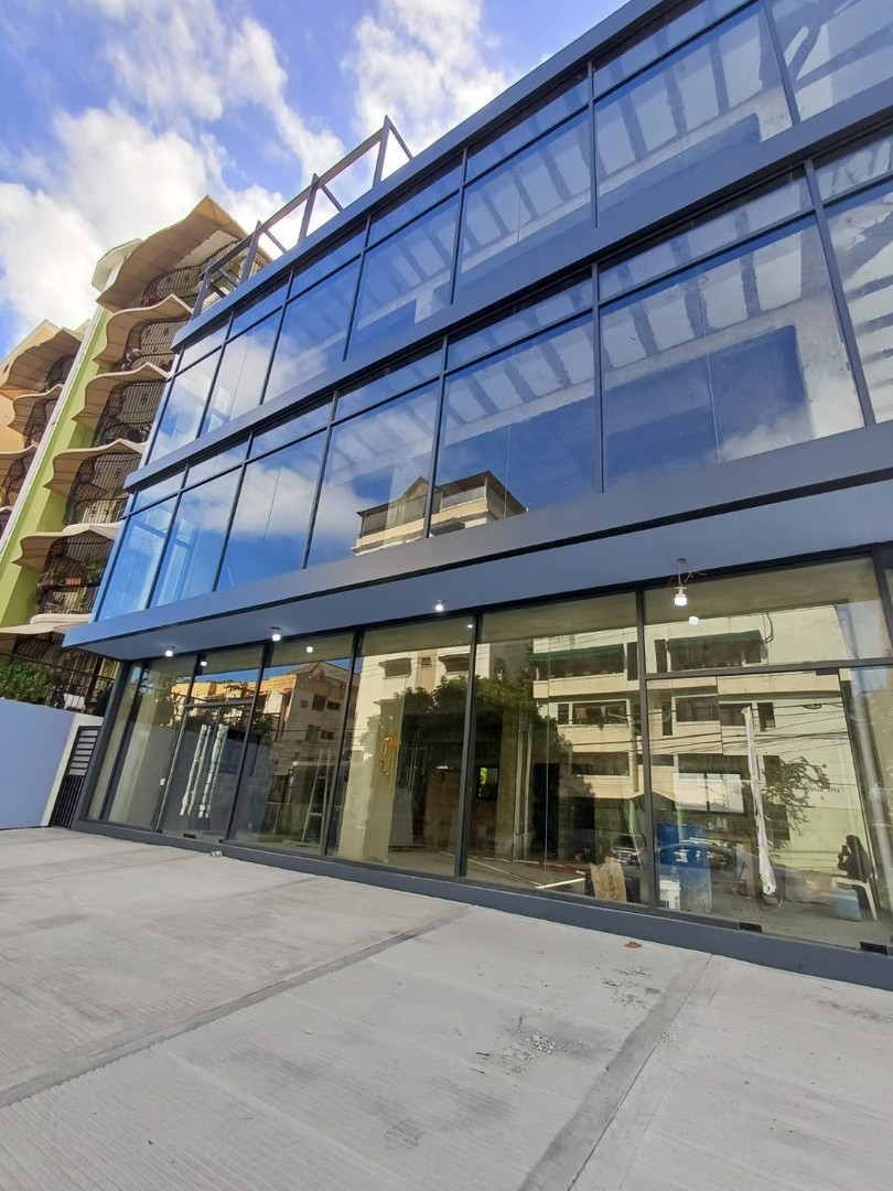 oficinas y locales comerciales - LOCALES COMERCIALES EN SECTOR RENACIMIENTO NUEVOS A ESTRENAR