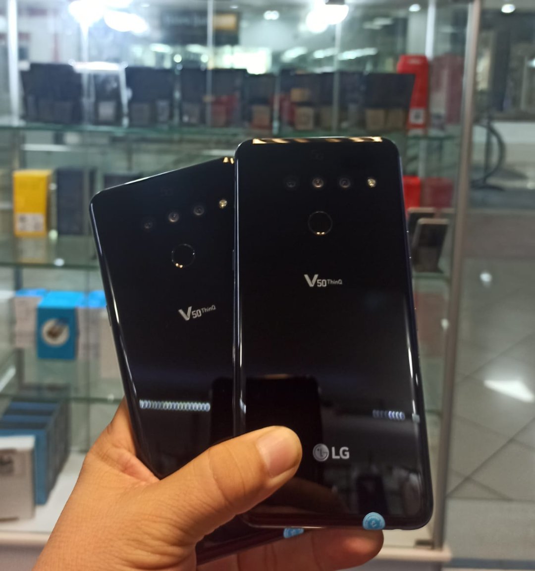 celulares y tabletas - LG V50 Thinq 5g 128gb 6gb ram 