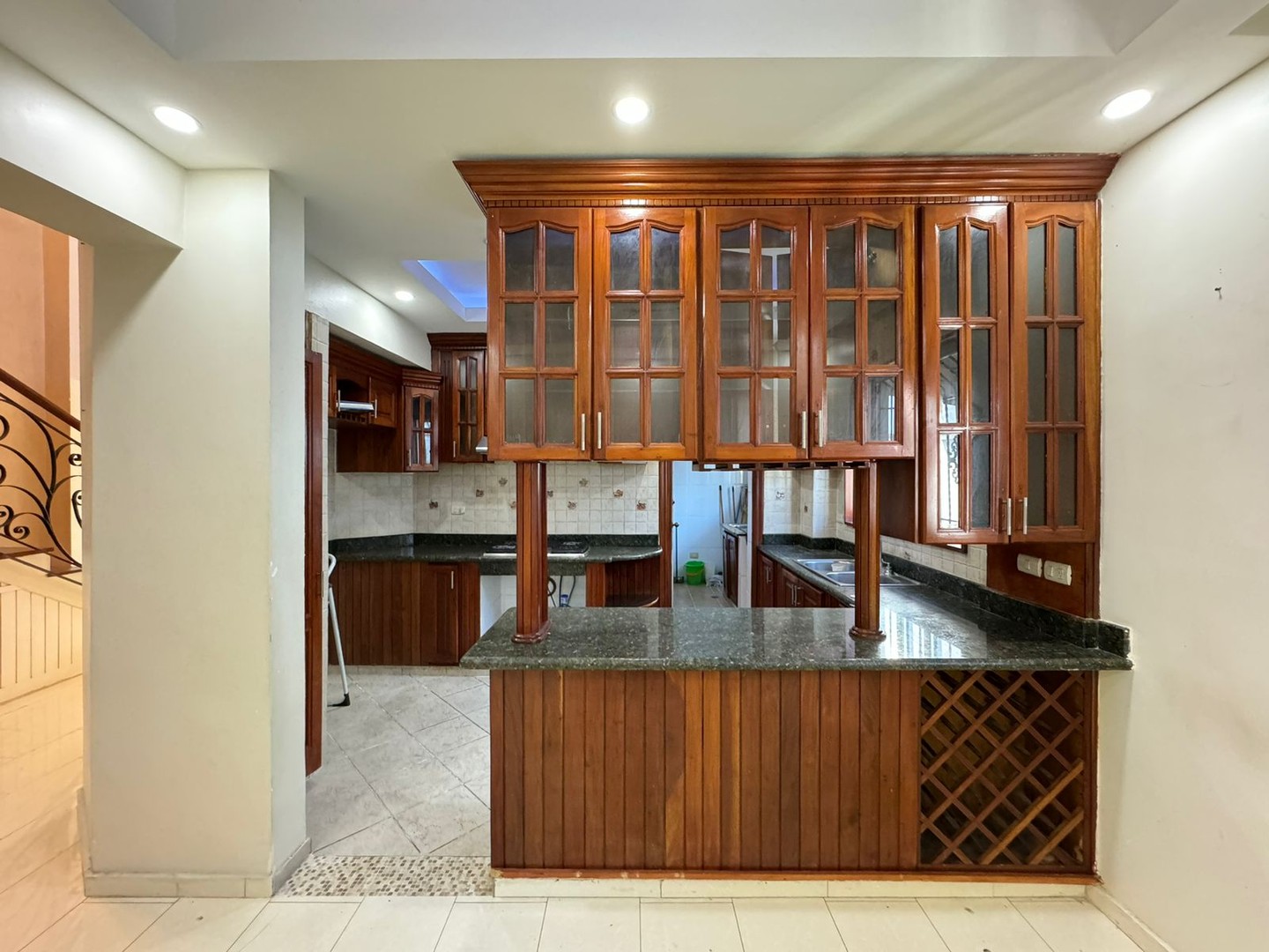 apartamentos - Pent-house en Venta
EL MILLÓN
RD$12,500,000.00
Mantenimiento: RD$7,500.00

 6