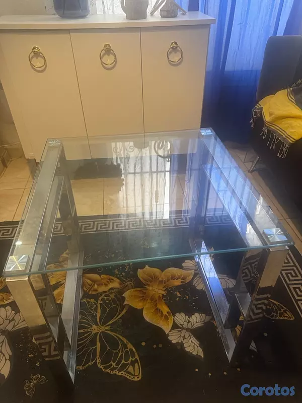 decoración y accesorios - Mesita RD$4,500 único dueño  4