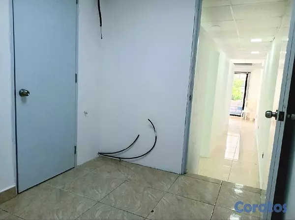 oficinas y locales comerciales - LOCAL COMERCIAL BELLA VISTA  5