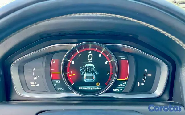 jeepetas y camionetas - VOLVO XC60 T6 R DESING AWD 2014 4