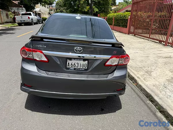 carros - toyota corolla 2011 10